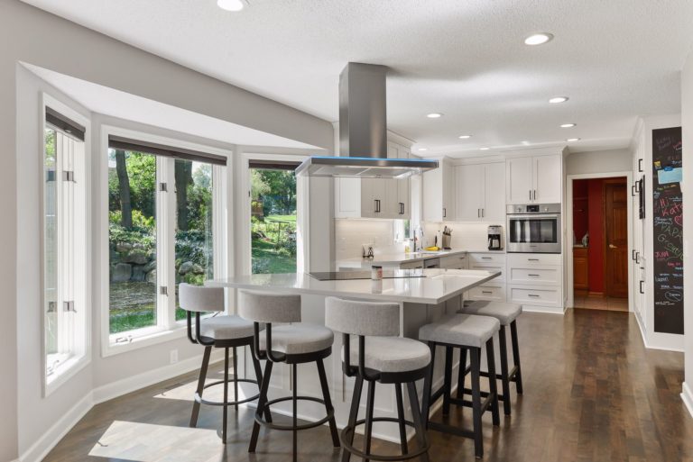Kitchen on Willow Beach